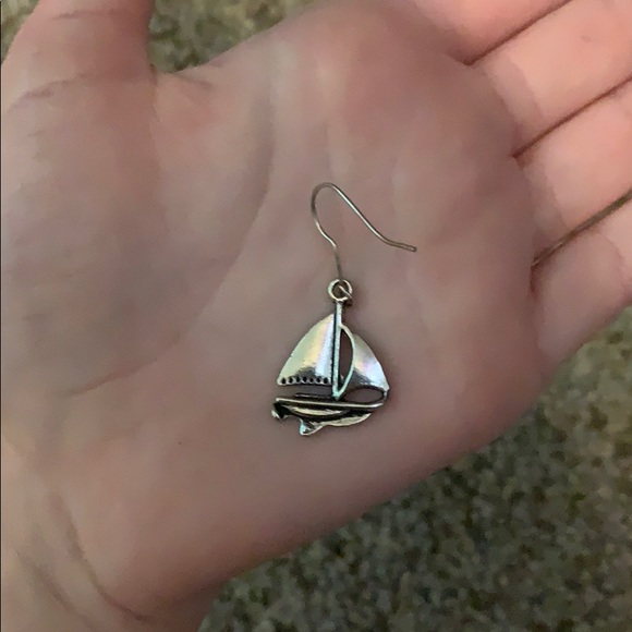 Earrings - Picture 3 of 3